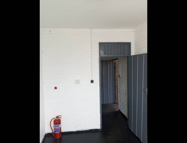 285M² WAREHOUSE TO LET IN SPARTAN
